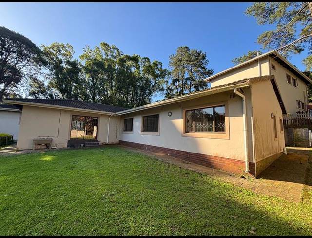 4 BEDROOM TOWNHOUSE FOR SALE IN WESTVILLE
